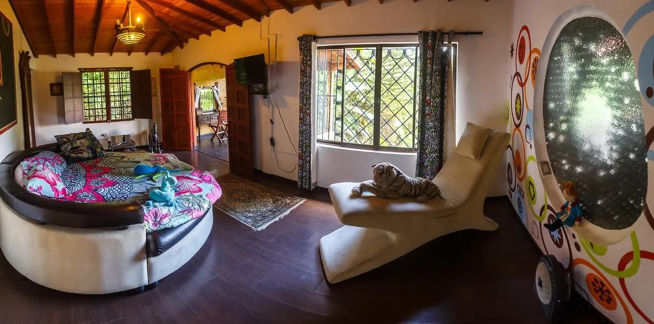 Lodge The Secret Buddha Medellin